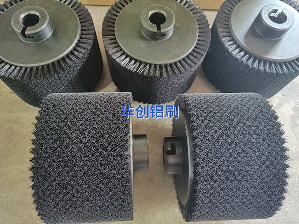 從工業(yè)毛刷刷輥材料上來(lái)說(shuō)有這幾大項(xiàng)分類！